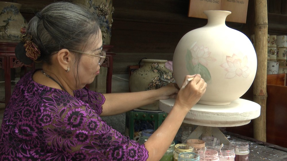 Tinh hoa làng nghề 3 miền Cố đô tại Festival Thăng Long - Hà Nội - Ảnh 4. Tinh hoa làng nghề 3 miền Cố đô tại Festival Thăng Long - Hà Nội - Ảnh 4.