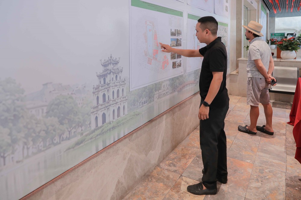 Chủ tịch UBND thành phố Hà Nội kiểm tra việc lấy ý kiến Quy hoạch sông Hồng và hồ Gươm - Ảnh 1. Chủ tịch UBND thành phố Hà Nội kiểm tra việc lấy ý kiến Quy hoạch sông Hồng và hồ Gươm - Ảnh 1.