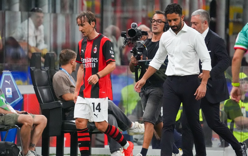 Vòng 4 Serie A, Lazio - Milan 2-2: Modric già thật rồi! - Ảnh 1.