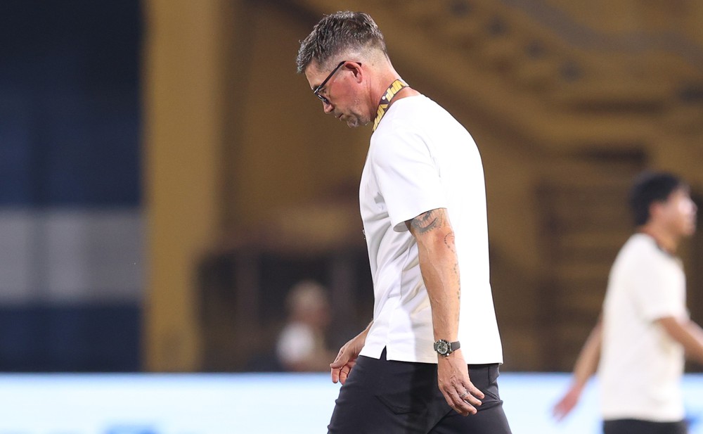 Hà Nội FC rơi tự do, lạc lối trong cuộc đua vô địch - Ảnh 3.