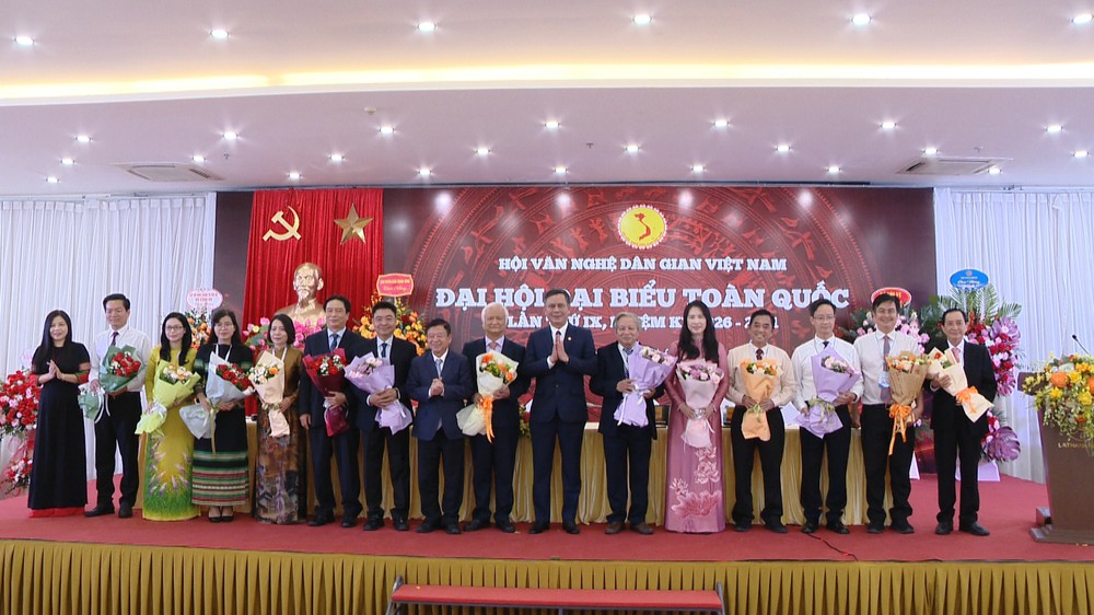 Biến kho tàng văn hóa dân gian thành nguồn lực nội sinh mạnh mẽ - Ảnh 2. Biến kho tàng văn hóa dân gian thành nguồn lực nội sinh mạnh mẽ - Ảnh 2.