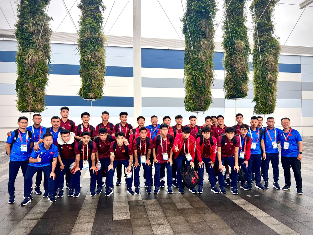 U23 Việt Nam đã tới Nhật Bản, chờ đấu Kuwait mở màn Asiad - Ảnh 1.