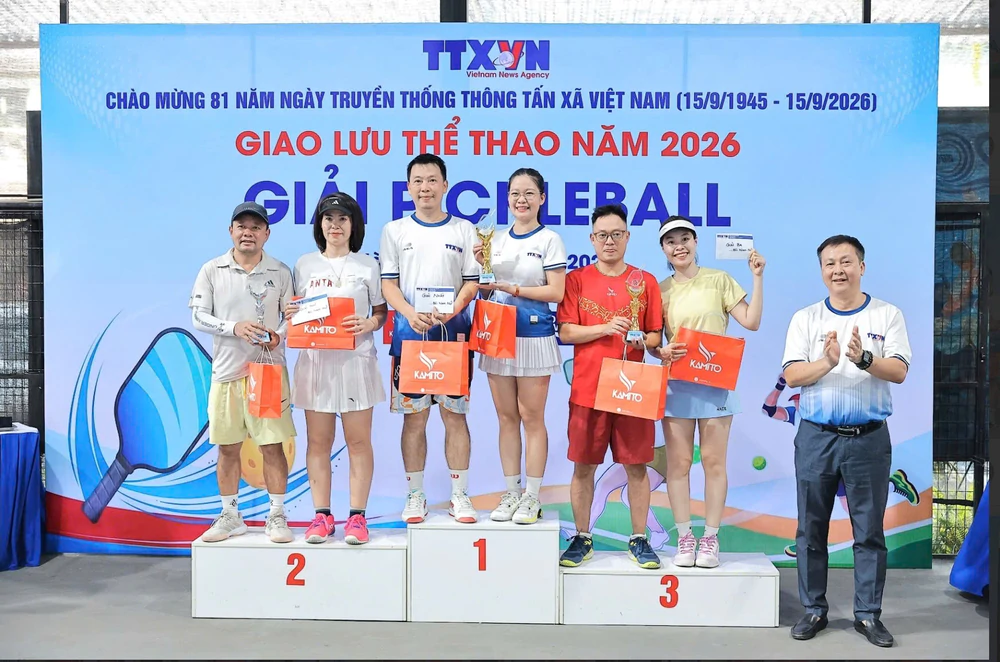 Giải Pickleball TTXVN - Cúp Mùa thu 2026: Rực lửa sân đấu, đong đầy cảm xúc - Ảnh 3.
