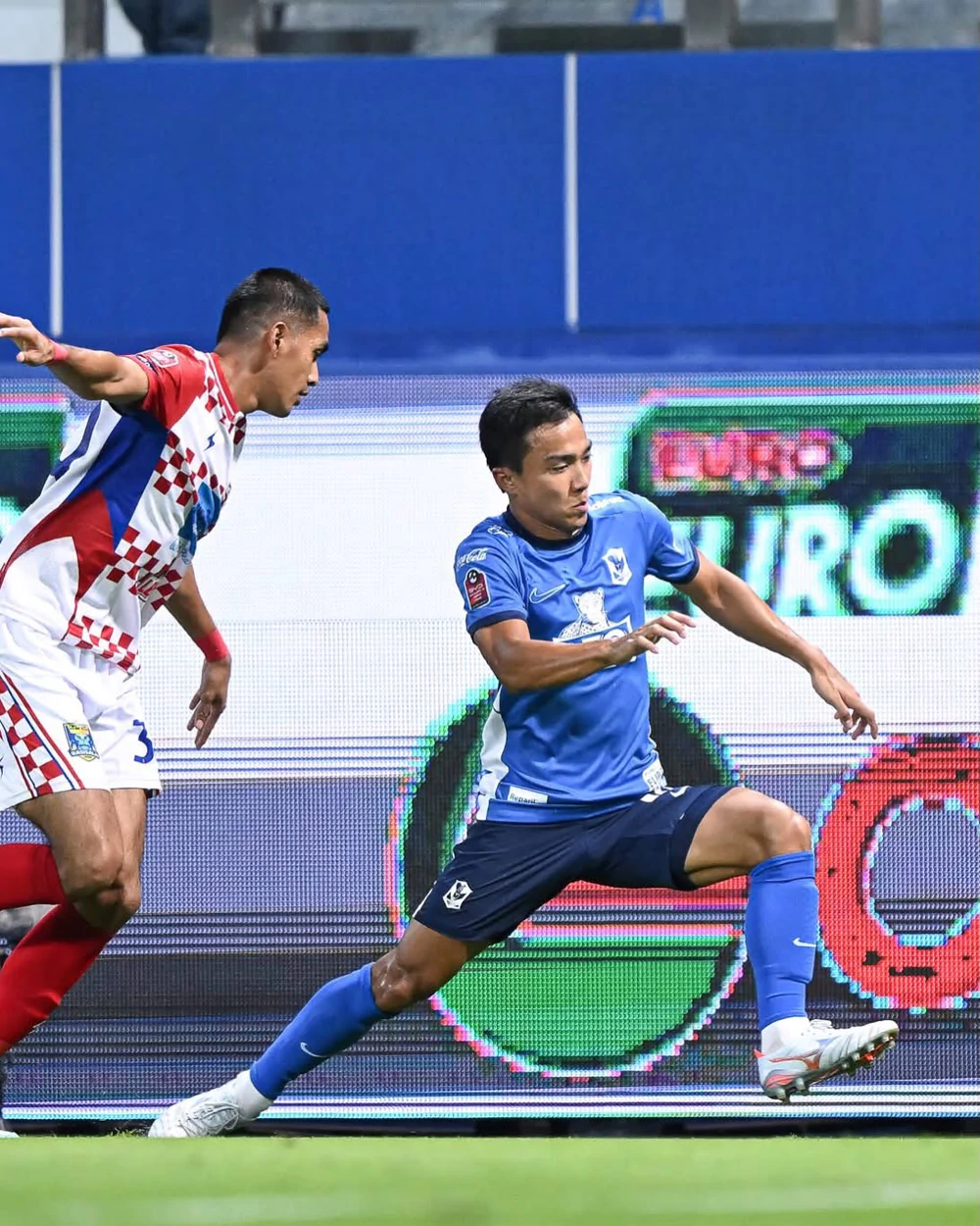 Thái Lan Tung Dàn Sao Đấu Đội Tuyển Việt Nam Ở Fifa Asean Cup 2026 - Ảnh 1. Thái Lan Tung Dàn Sao Đấu Đội Tuyển Việt Nam Ở Fifa Asean Cup 2026 - Ảnh 1.