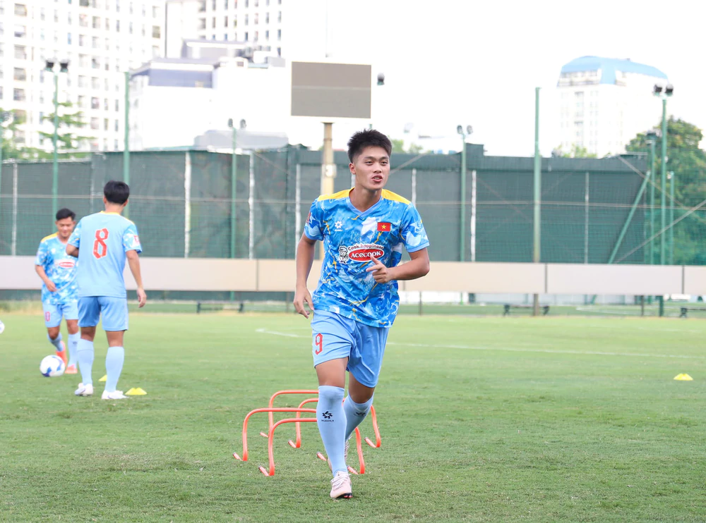 Lịch thi đấu bóng đá hôm nay 15/9: Trực tiếp U23 Việt Nam vs U23 Kuwait - Ảnh 1.