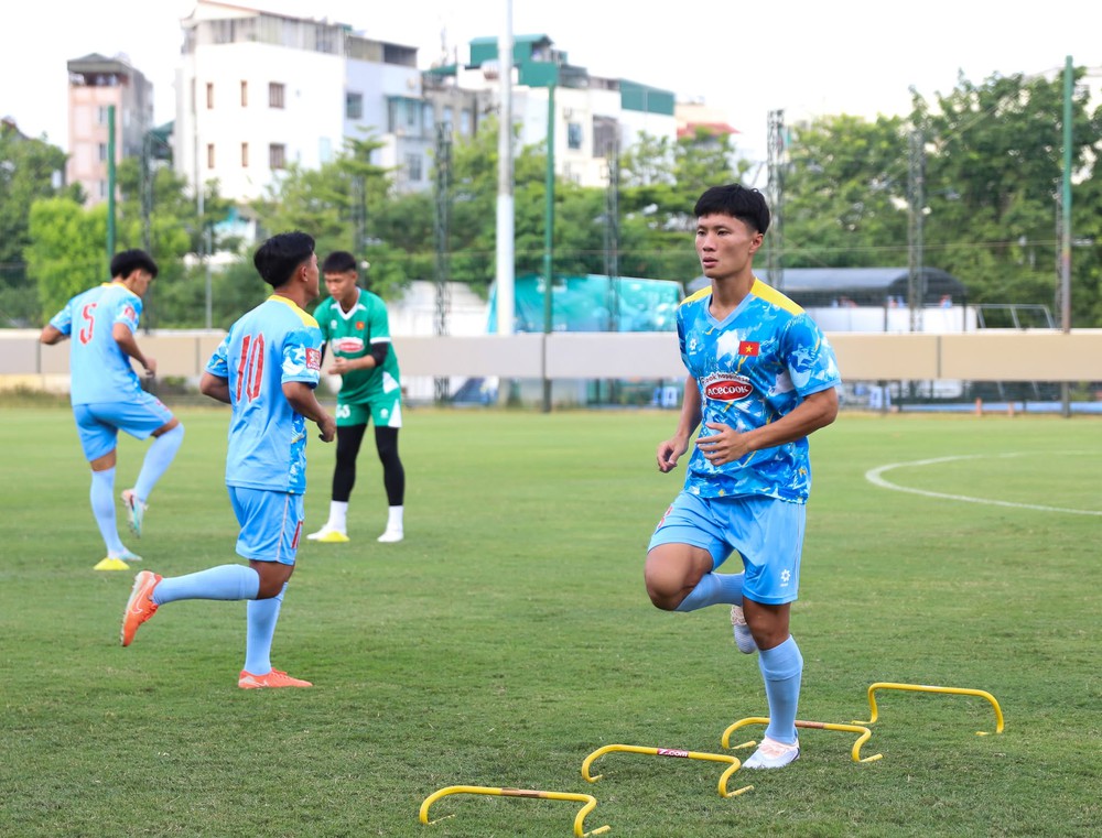 VTV5 VTV6 trực tiếp bóng đá U23 Việt Nam vs U23 Kuwait 17h00 ngày 15/9, ASIAD 2026 - Ảnh 1. VTV5 VTV6 trực tiếp bóng đá U23 Việt Nam vs U23 Kuwait 17h00 ngày 15/9, ASIAD 2026 - Ảnh 1.