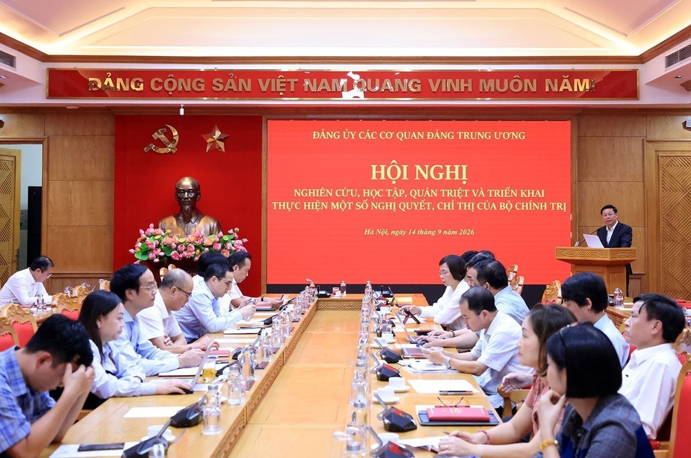 Nghị quyết số 25-NQ/TW: Công tác tư tưởng phát huy vai trò mở đường trong kỷ nguyên phát triển mới - Ảnh 1. Nghị quyết số 25-NQ/TW: Công tác tư tưởng phát huy vai trò mở đường trong kỷ nguyên phát triển mới - Ảnh 1.