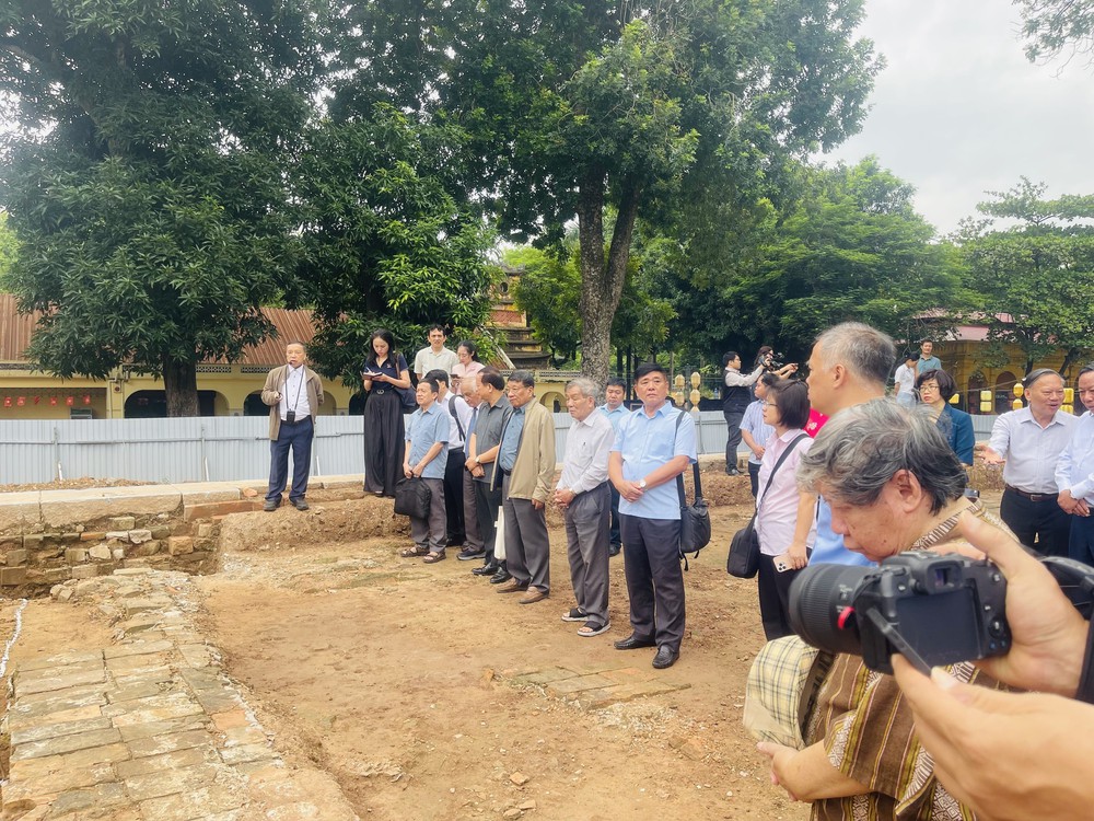 Phát hiện địa tầng 6m, hé lộ lịch sử dưới lòng đất Hoàng thành Thăng Long - Ảnh 4. Phát hiện địa tầng 6m, hé lộ lịch sử dưới lòng đất Hoàng thành Thăng Long - Ảnh 4.