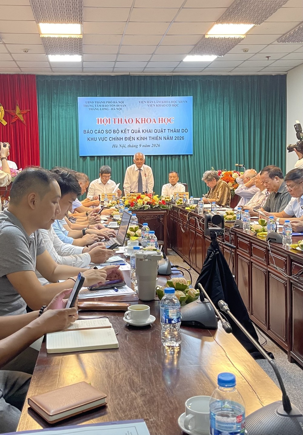 Phát hiện địa tầng 6m, hé lộ lịch sử dưới lòng đất Hoàng thành Thăng Long - Ảnh 1. Phát hiện địa tầng 6m, hé lộ lịch sử dưới lòng đất Hoàng thành Thăng Long - Ảnh 1.