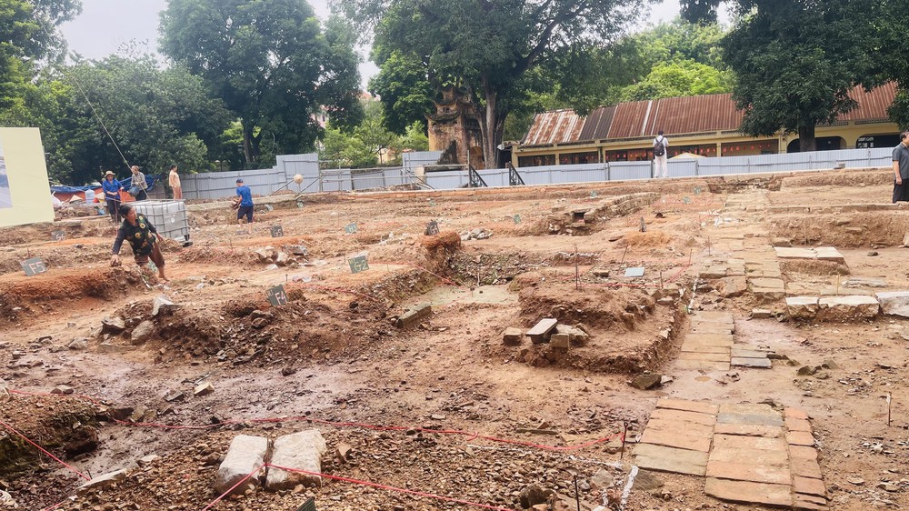 Phát hiện địa tầng 6m, hé lộ lịch sử dưới lòng đất Hoàng thành Thăng Long - Ảnh 3. Phát hiện địa tầng 6m, hé lộ lịch sử dưới lòng đất Hoàng thành Thăng Long - Ảnh 3.