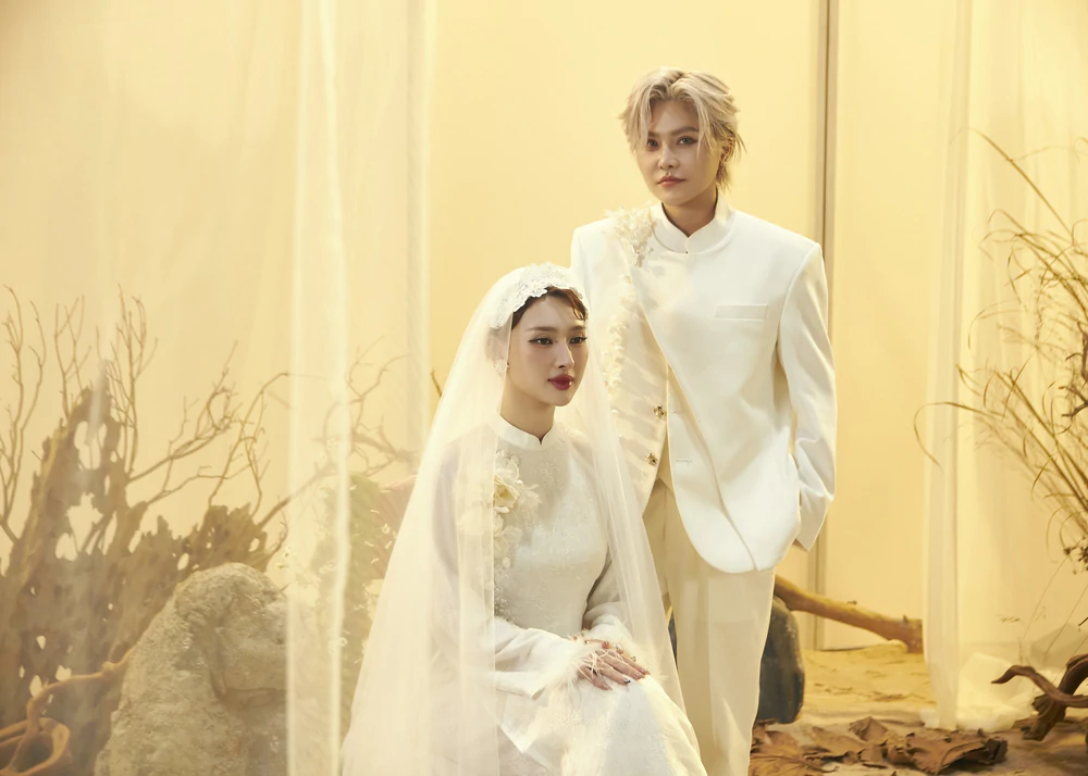 Vicky Nhung và Chu Thúy Quỳnh chính thức ra mắt MV “50 năm về sau” - Ảnh 1. Vicky Nhung và Chu Thúy Quỳnh chính thức ra mắt MV “50 năm về sau” - Ảnh 1.
