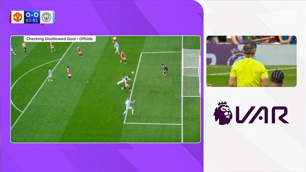 Premier League đang tự hủy hoại mình vì VAR - Ảnh 1.