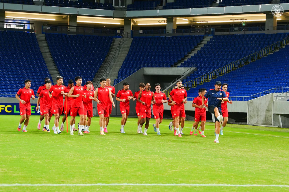 CAHN tập luyện chuẩn bị cho trận đấu với Gamba Osaka ở cúp C1 Châu Á. Ảnh: CLB CAHN
