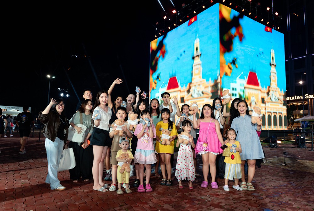“Our Beloved Ho Chi Minh City”: khám phá nửa thế kỷ tự hào của thành phố tại “tọa độ gốc” One Central Saigon - Ảnh 3.
