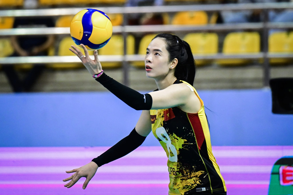 Hai lần cầm Quốc kỳ cho Đoàn Thể thao Việt Nam: Hành trình đặc biệt của 'hoa khôi' bóng chuyền Lê Thanh Thúy - Ảnh 2.