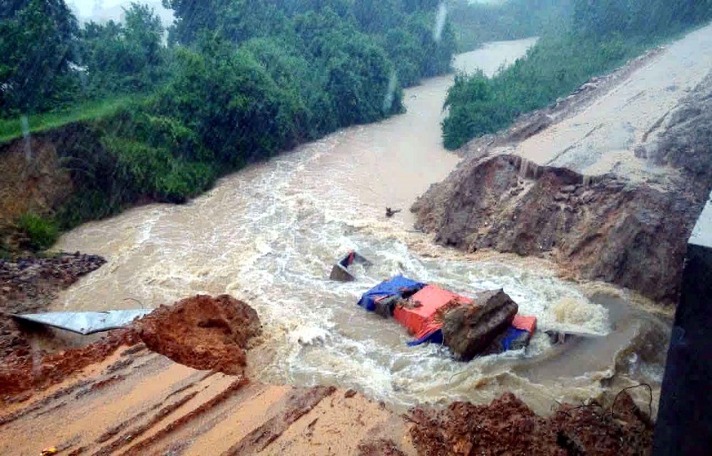 El Nino đạt cường độ rất mạnh - đề phòng áp thấp nhiệt đới, bão bất thường - Ảnh 1.