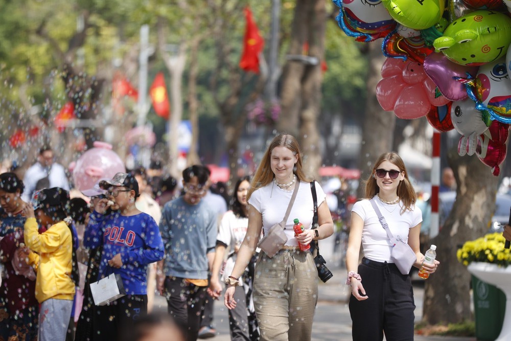 Hà Nội phấn đấu đón 47,5 đến 50,8 triệu lượt khách vào năm 2030 - Ảnh 4. Hà Nội phấn đấu đón 47,5 đến 50,8 triệu lượt khách vào năm 2030 - Ảnh 4.