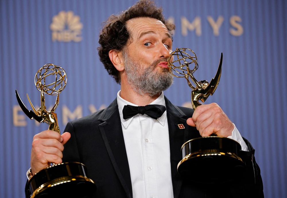 Matthew Rhys - diễn viên hiếm hoi "cân" hết mọi vai diễn - Ảnh 1.