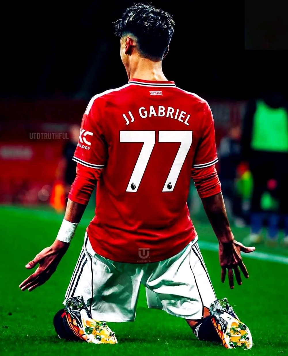 Thông tin Gabriel mới 15 tuổi và được xem là tài năng trẻ được kỳ vọng nhất của MU kể từ Ryan Giggs, đã đề nghị rời CLB trước khi bước sang tuổi 16 vào tháng tới khiến người hâm mộ Quỷ Đỏ sửng sốt. Thông tin Gabriel mới 15 tuổi và được xem là tài năng trẻ được kỳ vọng nhất của MU kể từ Ryan Giggs, đã đề nghị rời CLB trước khi bước sang tuổi 16 vào tháng tới khiến người hâm mộ Quỷ Đỏ sửng sốt.