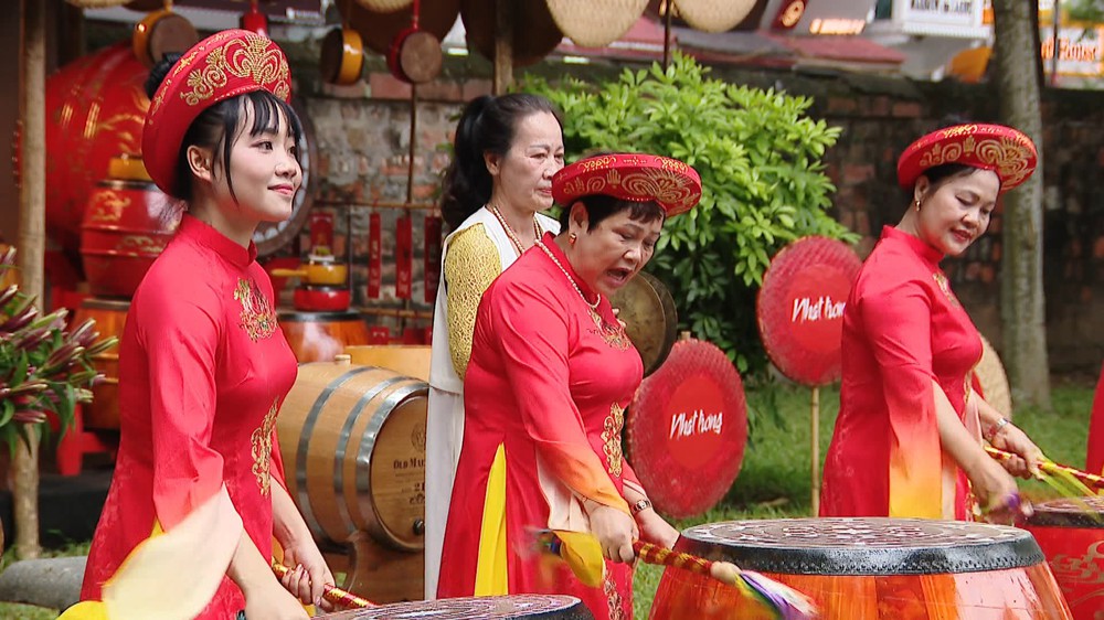 Festival Thăng Long - Hà Nội: Tiếng trống truyền thống kể chuyện văn hóa Việt - Ảnh 2.