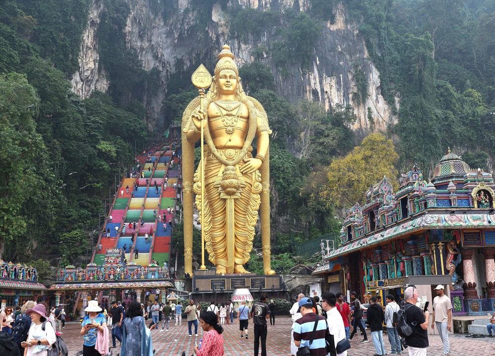 Động Batu – Sắc màu văn hóa Hindu giữa lòng Malays - Ảnh 8.