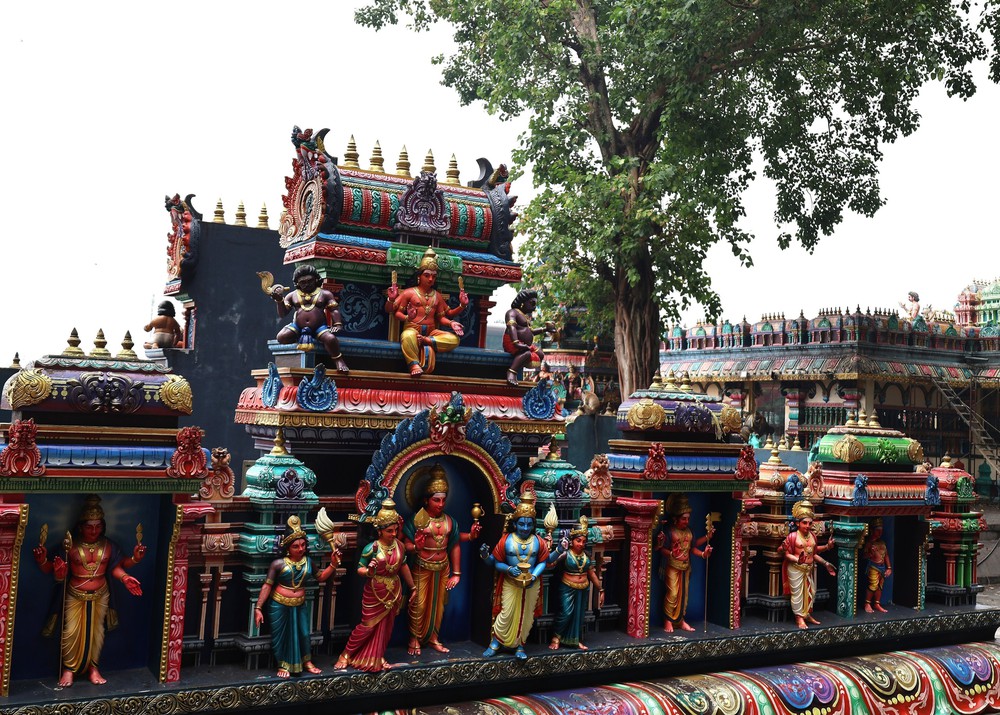 Động Batu – Sắc màu văn hóa Hindu giữa lòng Malays - Ảnh 9.