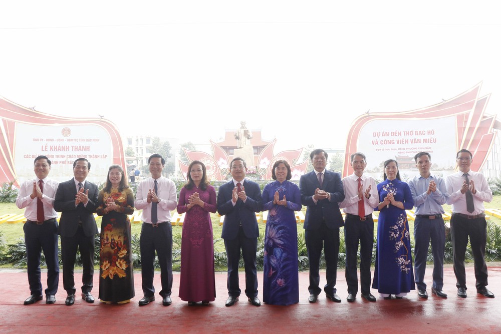 Đền thờ Bác Hồ: Không gian văn hóa, giáo dục truyền thống cho các thế hệ - Ảnh 3.