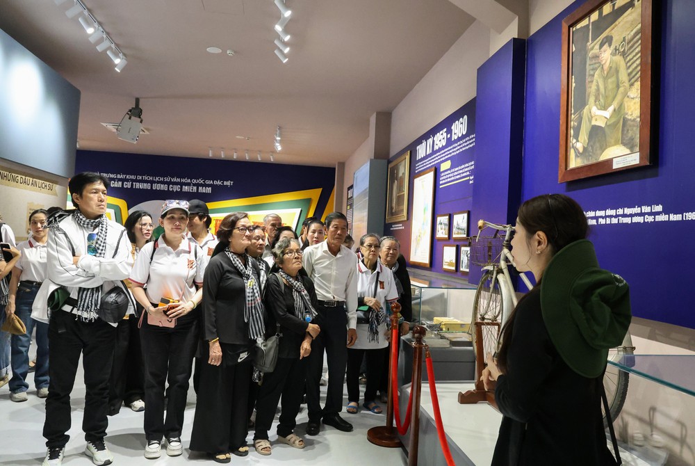 Phát huy giá trị nghệ thuật cải lương Nam - Bắc trong xã hội đương đại - Ảnh 6. Phát huy giá trị nghệ thuật cải lương Nam - Bắc trong xã hội đương đại - Ảnh 6.