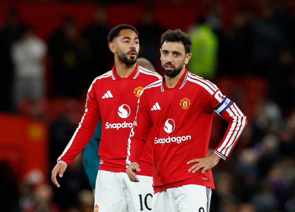 Man United Rối Loạn: Vì Carrick Kém Tài Hay Chuyển Nhượng Tệ? - Ảnh 1.