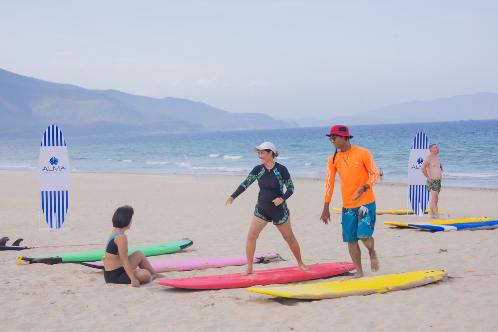Alma Resort Cam Ranh mang trải nghiệm lướt sóng đến gần hơn với khách nghỉ dưỡng - Ảnh 2.