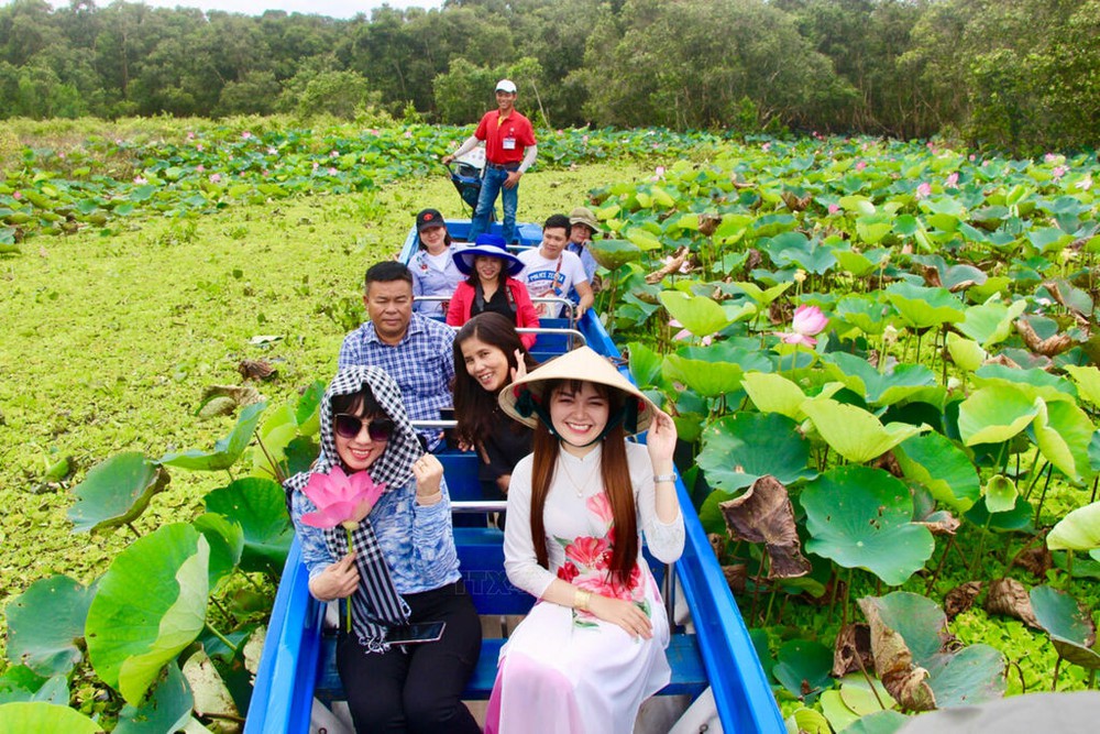 Vì một miền quê đáng sống: Trà Sư mùa nước nổi - Miền xanh níu bước - Ảnh 2.