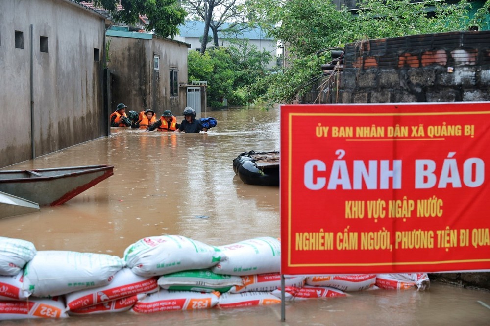 Báo động III trên sông Tích, sông Bùi, thành phố Hà Nội khẩn trương ứng phó với lũ - Ảnh 11. Báo động III trên sông Tích, sông Bùi, thành phố Hà Nội khẩn trương ứng phó với lũ - Ảnh 11.
