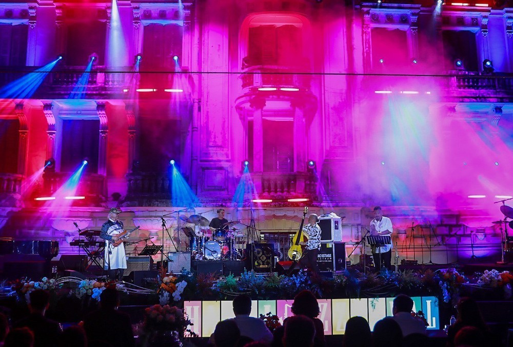 Khai mạc Liên hoan Nhạc Jazz quốc tế Hà Nội 2026 - Ảnh 10. Khai mạc Liên hoan Nhạc Jazz quốc tế Hà Nội 2026 - Ảnh 10.