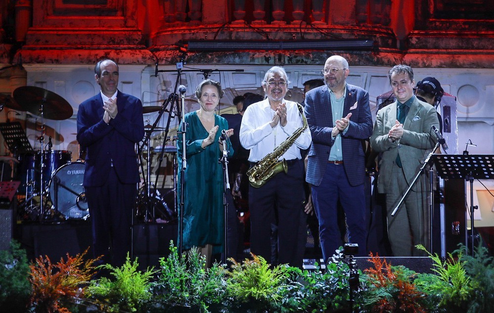 Khai mạc Liên hoan Nhạc Jazz quốc tế Hà Nội 2026 - Ảnh 5. Khai mạc Liên hoan Nhạc Jazz quốc tế Hà Nội 2026 - Ảnh 5.