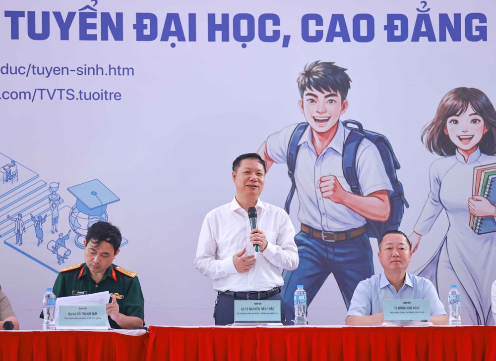 Bộ Giáo dục và Đào tạo: Giảm phương thức xét tuyển không đồng nghĩa giảm cơ hội của thí sinh - Ảnh 1. Bộ Giáo dục và Đào tạo: Giảm phương thức xét tuyển không đồng nghĩa giảm cơ hội của thí sinh - Ảnh 1.