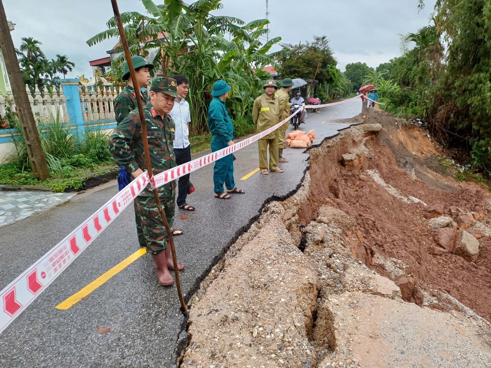 Theo dõi chặt chẽ mực nước các sông Bắc Bộ, Thanh Hóa, sơ tán người dân đến nơi an toàn - Ảnh 3. Theo dõi chặt chẽ mực nước các sông Bắc Bộ, Thanh Hóa, sơ tán người dân đến nơi an toàn - Ảnh 3.