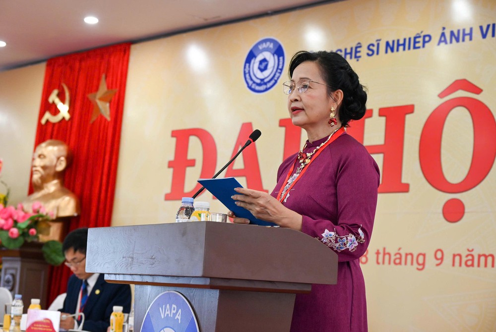 NSNA Trần Thị Thu Đông tái đắc cử Chủ tịch Hội Nghệ sĩ Nhiếp ảnh Việt Nam nhiệm kỳ 2026-2031 - Ảnh 3.