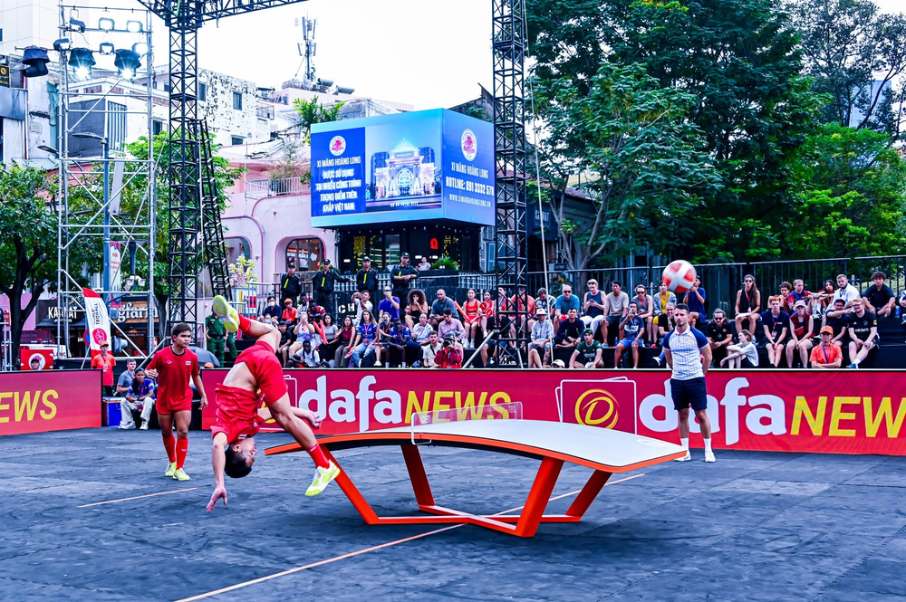 Từ tấm huy chương SEA Games đến trận tranh HCĐ ASIAD 2026: Teqball Việt Nam đi nhanh hơn kỳ vọng - Ảnh 1. Từ tấm huy chương SEA Games đến trận tranh HCĐ ASIAD 2026: Teqball Việt Nam đi nhanh hơn kỳ vọng - Ảnh 1.