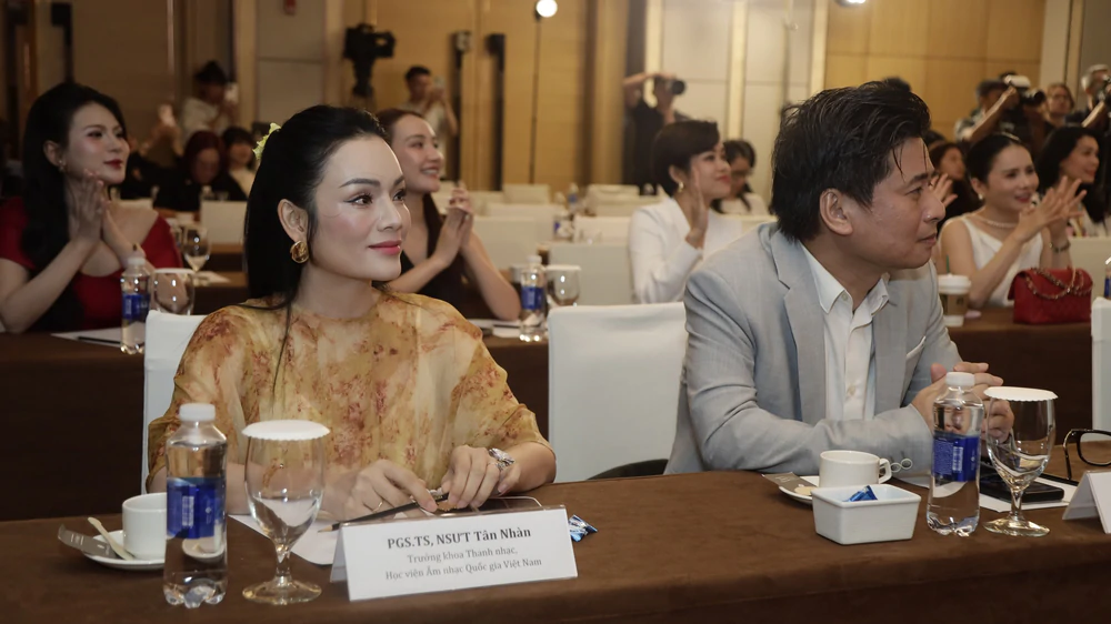 Sao Mai 2026: 16 cái tên bước vào vòng chung kết với format mới - Ảnh 6. Sao Mai 2026: 16 cái tên bước vào vòng chung kết với format mới - Ảnh 6.