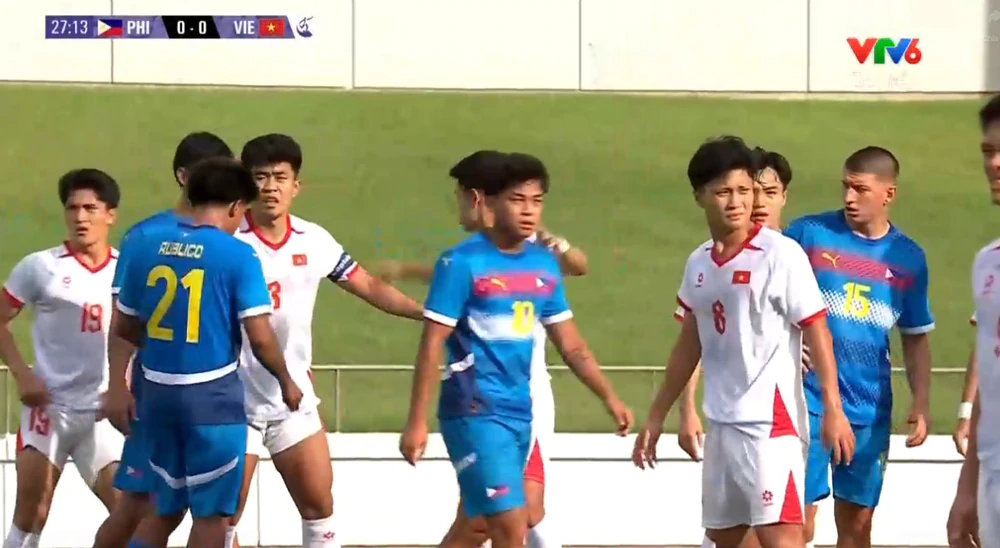 TRỰC TIẾP bóng đá U23 Việt Nam vs U23 Philippines: U23 Việt Nam kiểm soát bóng vượt trội (H1, 0-0) - Ảnh 2. TRỰC TIẾP bóng đá U23 Việt Nam vs U23 Philippines: U23 Việt Nam kiểm soát bóng vượt trội (H1, 0-0) - Ảnh 2.