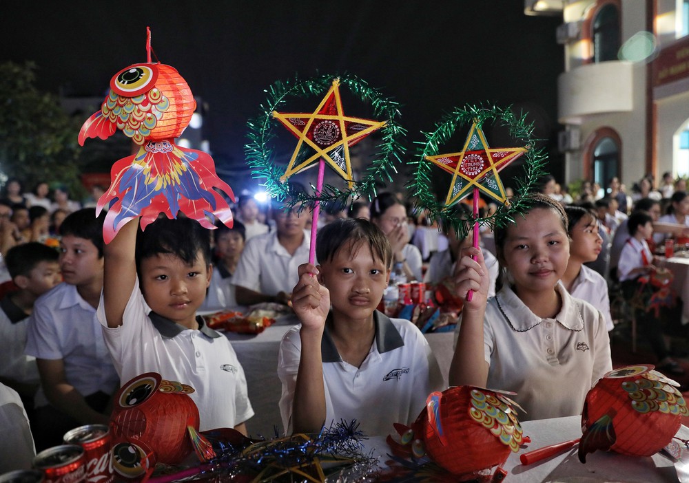 Trung thu – Gìn giữ giá trị văn hóa, lưu giữ ký ức đoàn viên - Ảnh 1. Trung thu – Gìn giữ giá trị văn hóa, lưu giữ ký ức đoàn viên - Ảnh 1.