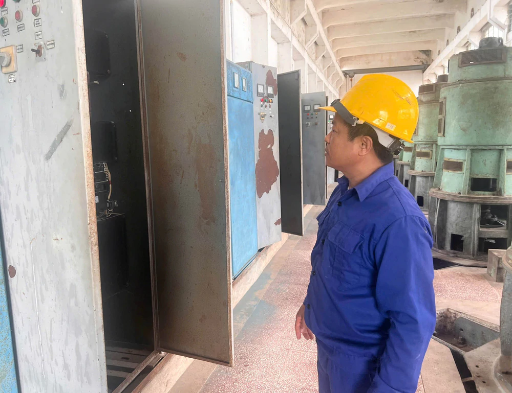 Ninh Bình khẩn trương khắc phục hậu quả mưa lũ - Ảnh 6. Ninh Bình khẩn trương khắc phục hậu quả mưa lũ - Ảnh 6.