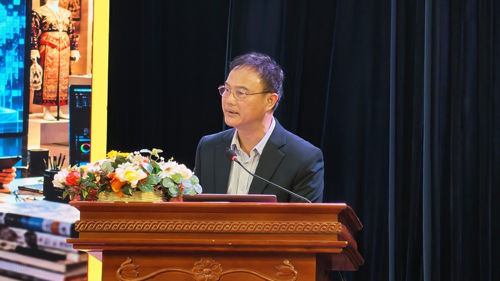 Hội thảo khoa học cấp quốc gia "Giáo dục văn hóa nghệ thuật trong bối cảnh chuyển đổi số và phát triển công nghiệp văn hóa" - Ảnh 3. Hội thảo khoa học cấp quốc gia "Giáo dục văn hóa nghệ thuật trong bối cảnh chuyển đổi số và phát triển công nghiệp văn hóa" - Ảnh 3.