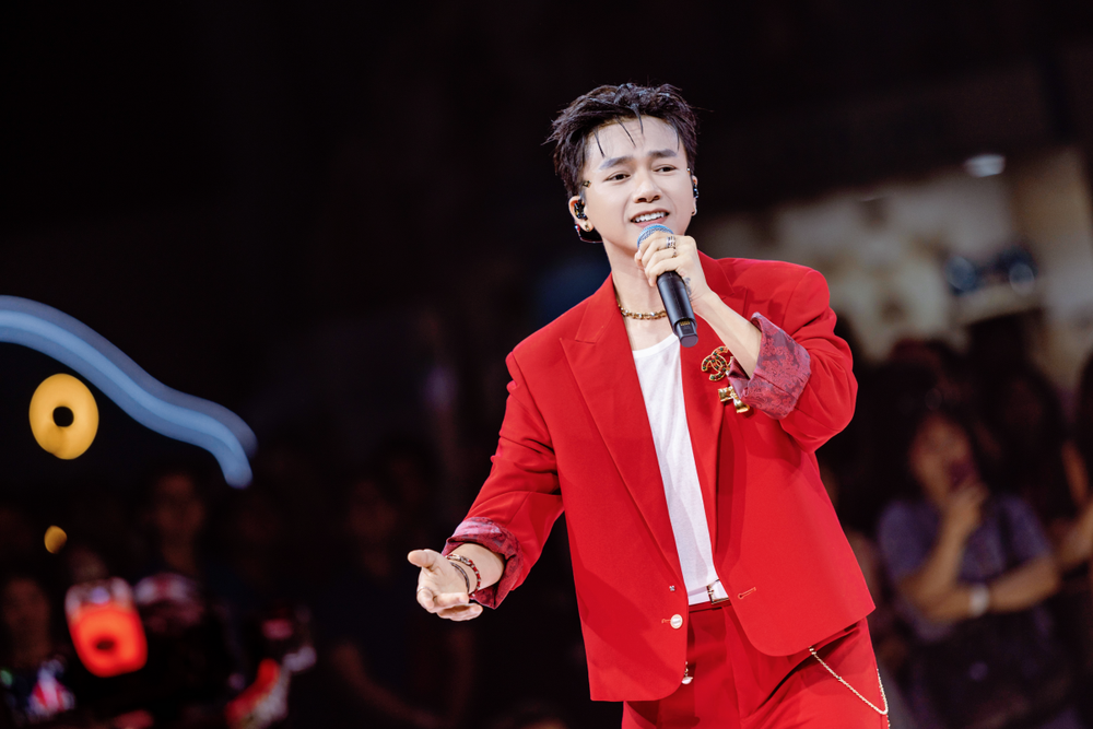Bùi Công Nam mang loạt hit đến Nam Long Experience 2026 - Ảnh 2. Bùi Công Nam mang loạt hit đến Nam Long Experience 2026 - Ảnh 2.