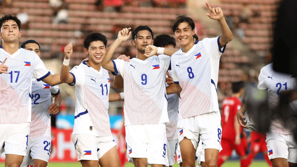 Philippines huy động dàn cầu thủ từ Âu - Mỹ đấu đội tuyển Việt Nam - Ảnh 1. Philippines huy động dàn cầu thủ từ Âu - Mỹ đấu đội tuyển Việt Nam - Ảnh 1.