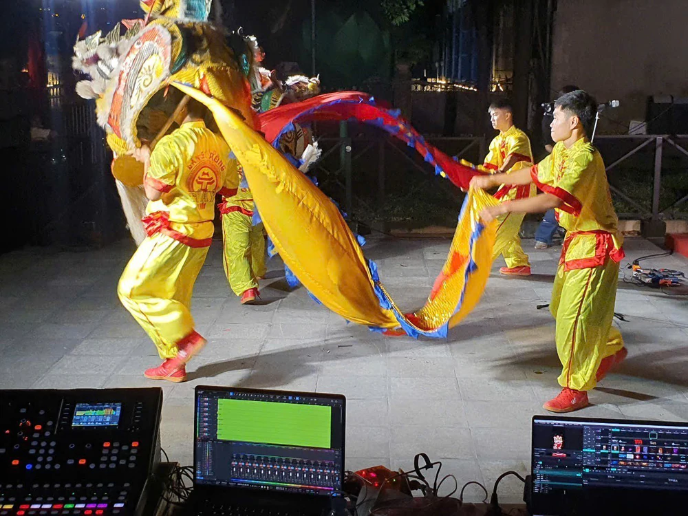 “Tán Đa” - Điểm hẹn văn hóa mới giữa lòng Hà Nội - Ảnh 1. “Tán Đa” - Điểm hẹn văn hóa mới giữa lòng Hà Nội - Ảnh 1.