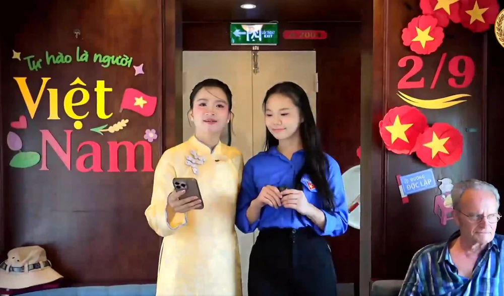 Di sản Hà Nội cùng "lên sóng" giữa 100 ngày chuyển đổi số (kỳ 1): Khi ký ức "lên tàu" - Ảnh 2.