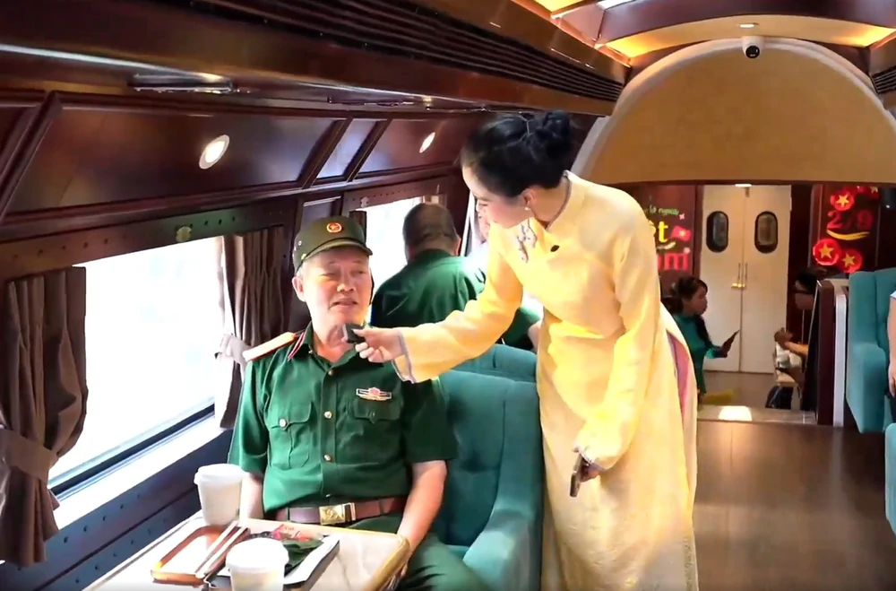 Di sản Hà Nội cùng "lên sóng" giữa 100 ngày chuyển đổi số (kỳ 1): Khi ký ức "lên tàu" - Ảnh 3.