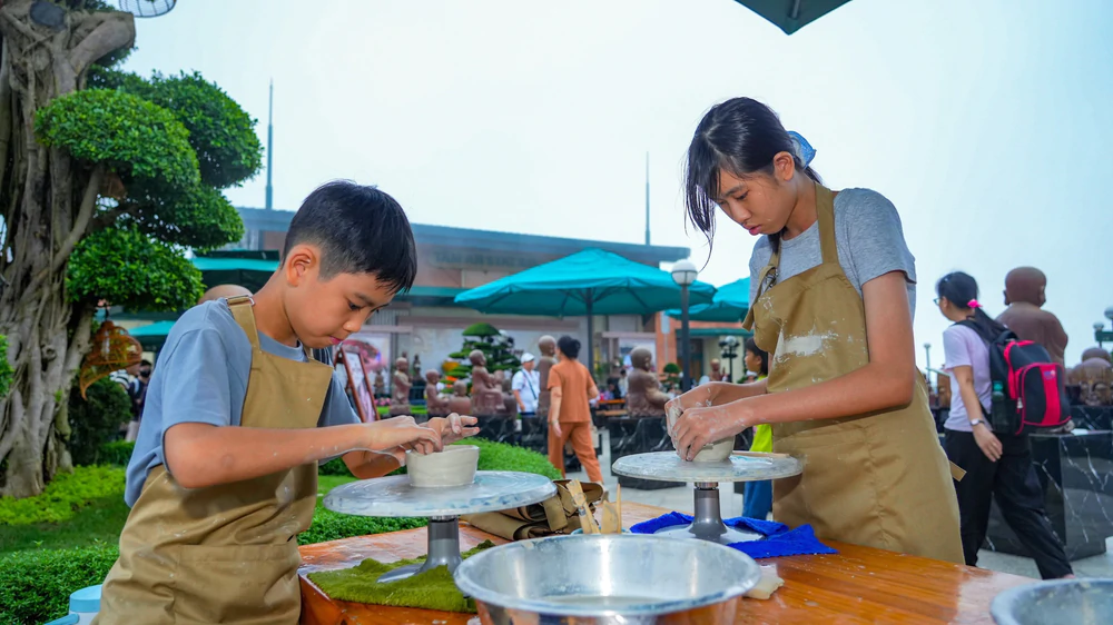 Khu du lịch Quốc gia núi Bà Đen vươn tầm điểm đến - Ảnh 7.
