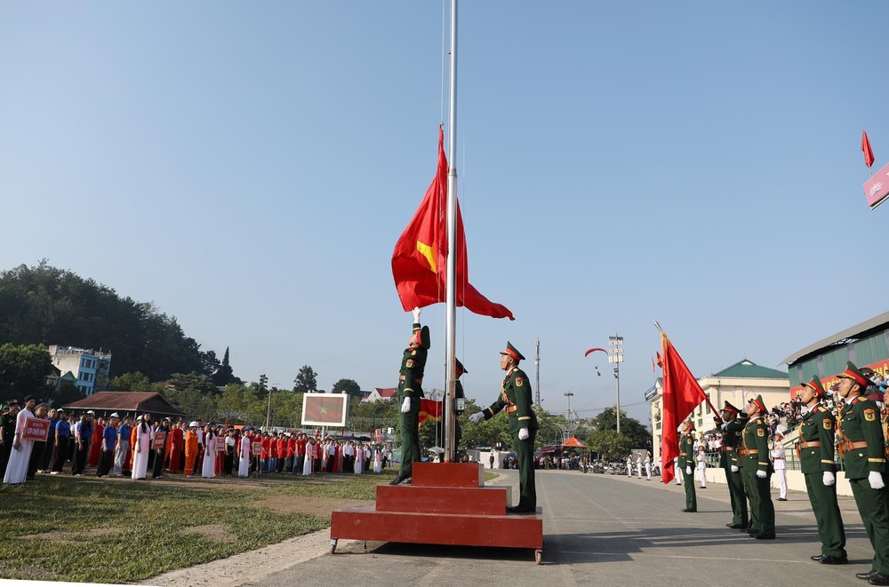 Lai Châu chào mừng Tết Độc lập - Ảnh 1.
